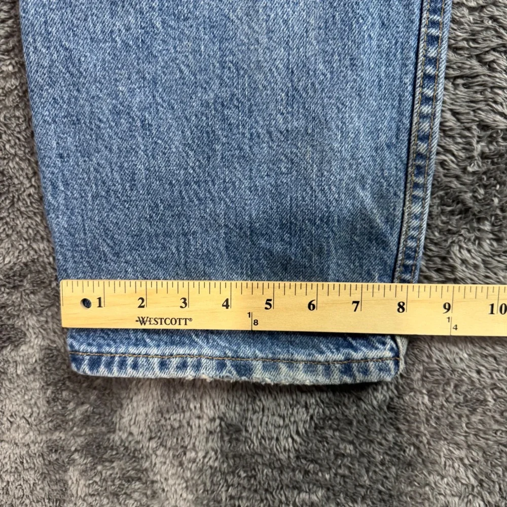 Levis size tags
